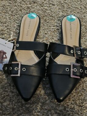 Sincerly Jules Black Pointed Buckle Mule Flats